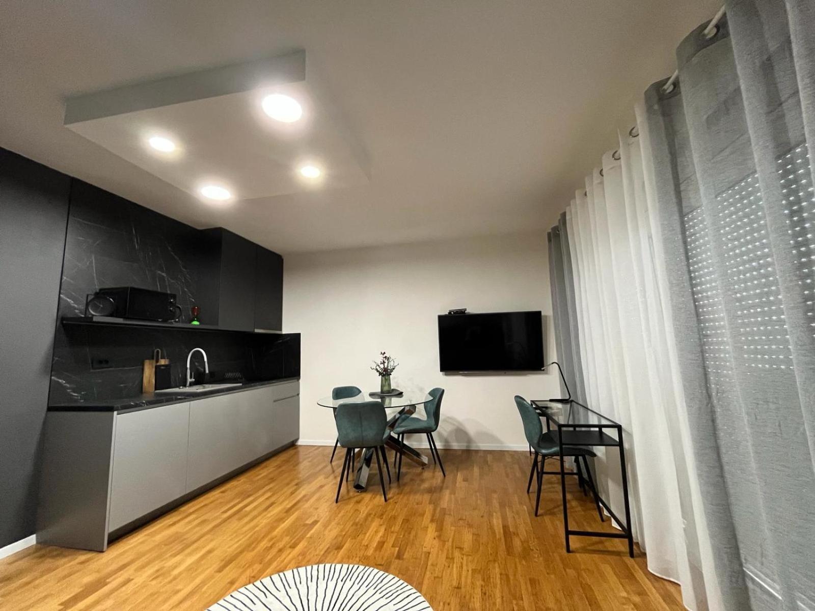 Apartman 4U Velika Gorica Near Zagreb Airport Exterior photo